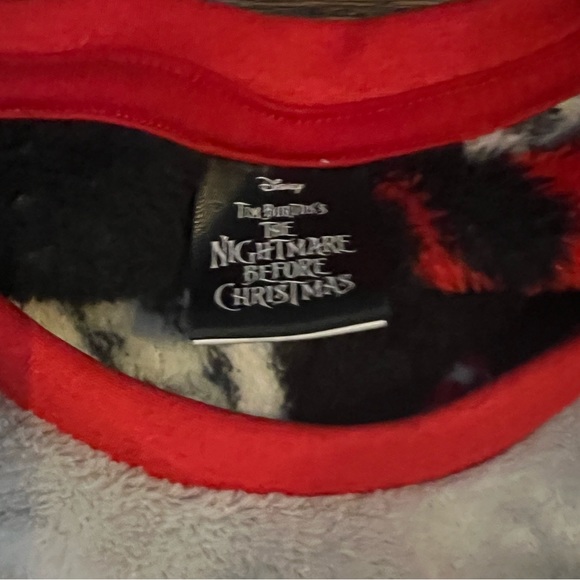 Nightmare Before Christmas PJ’s | XS - Picture 2 of 5